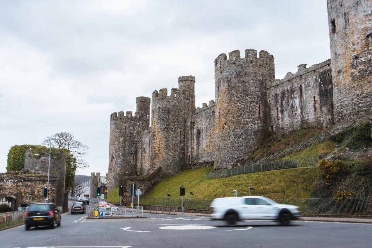 Johnny Dough'S Conwy With Rooms エクステリア 写真